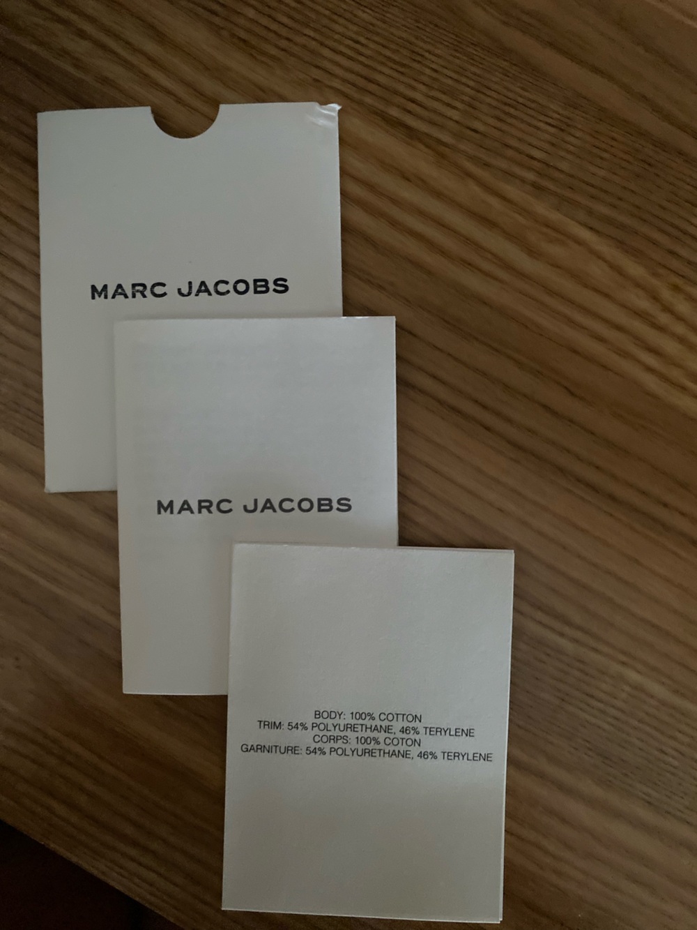 Marc Jacobs Camera Crossbody Bag in Light Gray with Black Strap - Picture 4 of 4